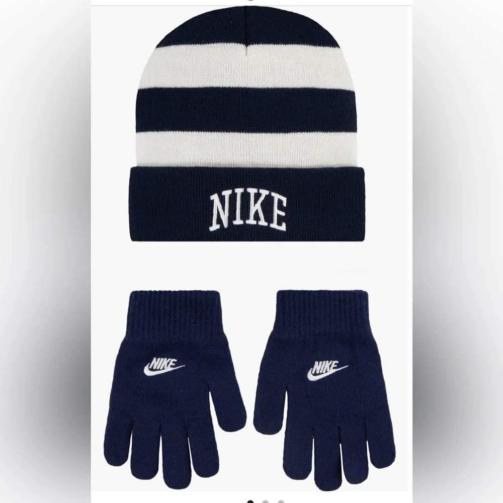 Nike Chunky Stripe Beanie and Gloves in Midnight Navy and White